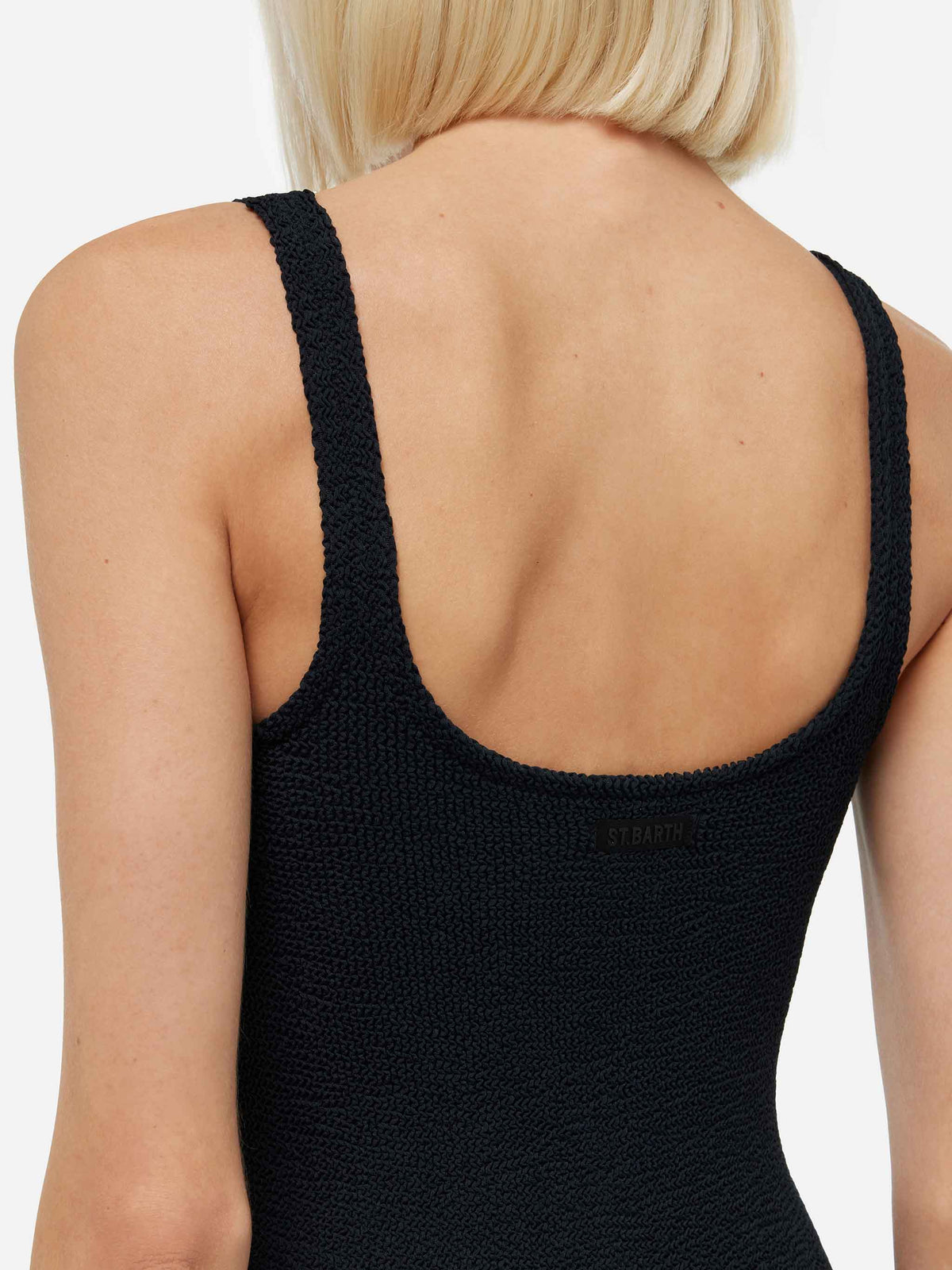 Abito Deana nero in tessuto crinkle
