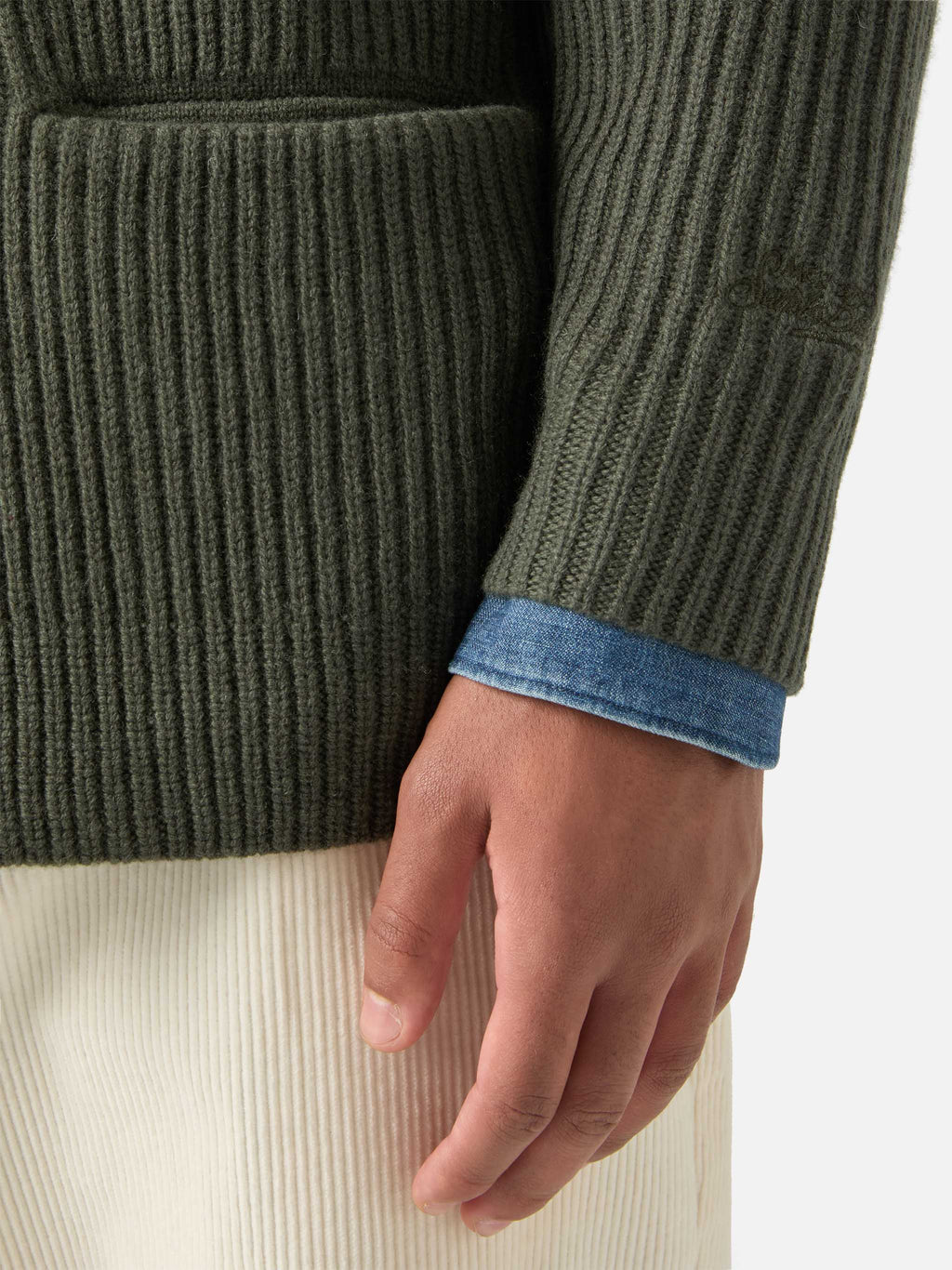 Cardigan Glasgow verde in lana con collo a scialle