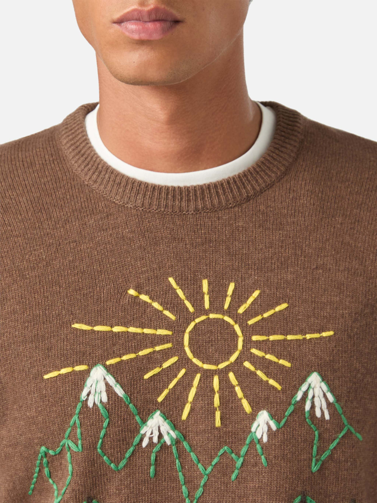 Maglia girocollo Heron marrone con ricamo St. Moritz
