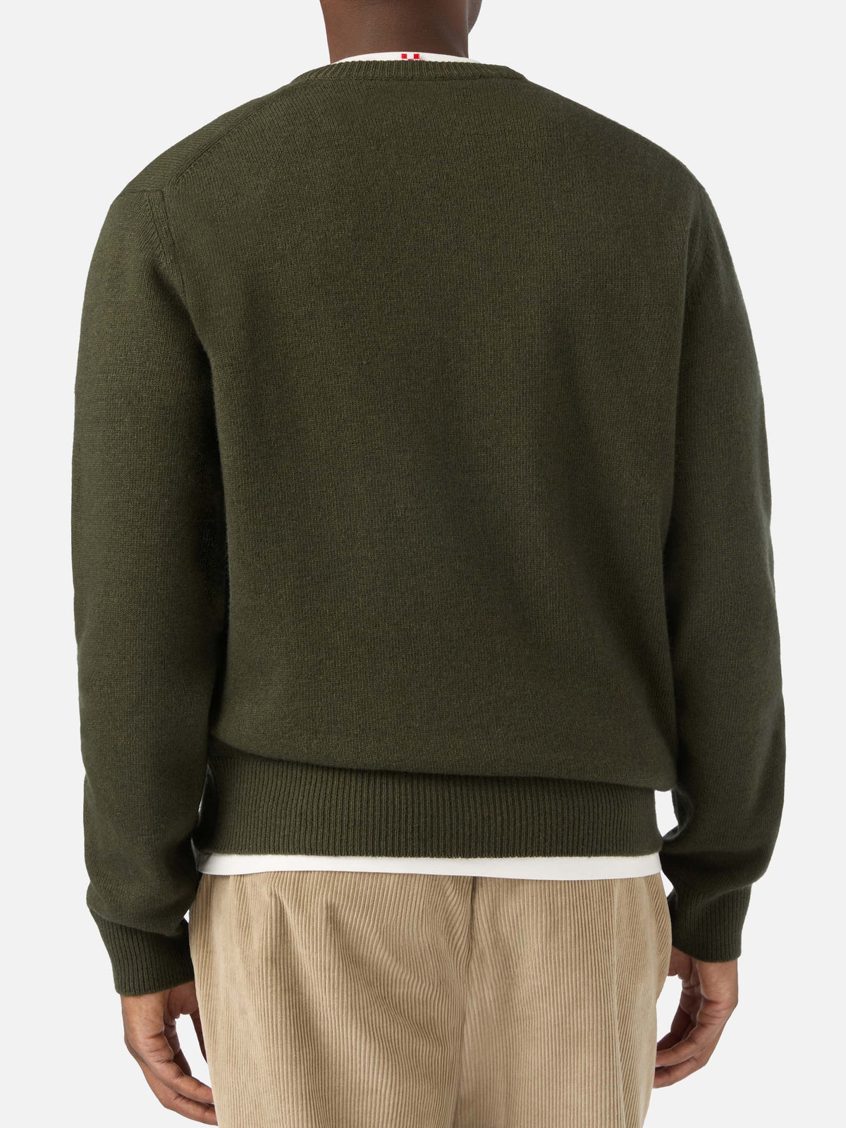Maglia girocollo Heron verde militare con ricamo montagna