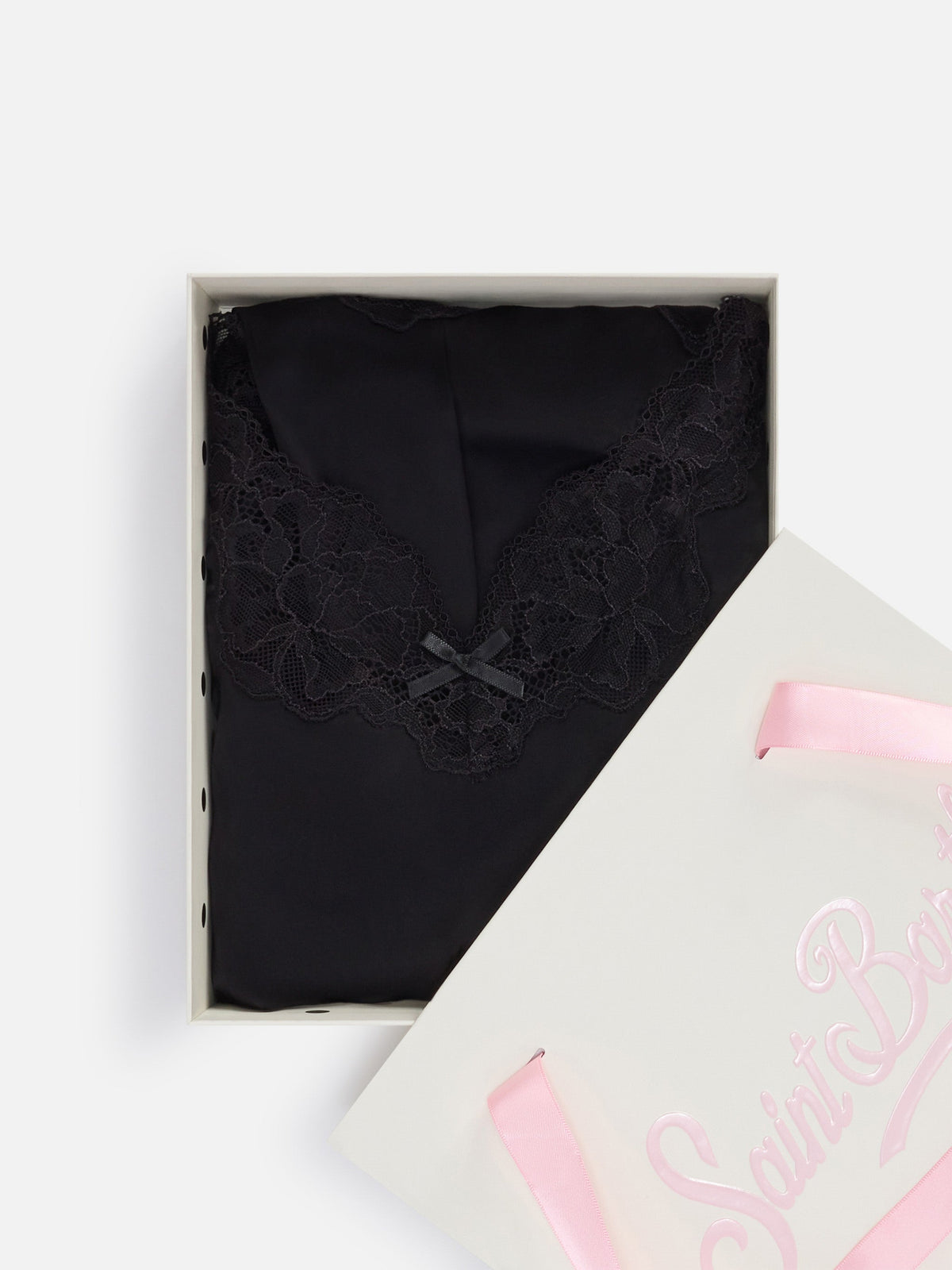 Set Pilar top e shorts nero con pizzo product image 2