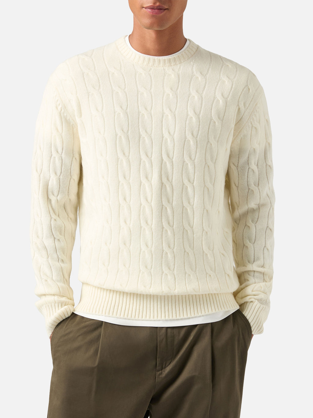 Maglia girocollo Regent bianco panna in lana con lavorazione a trecce