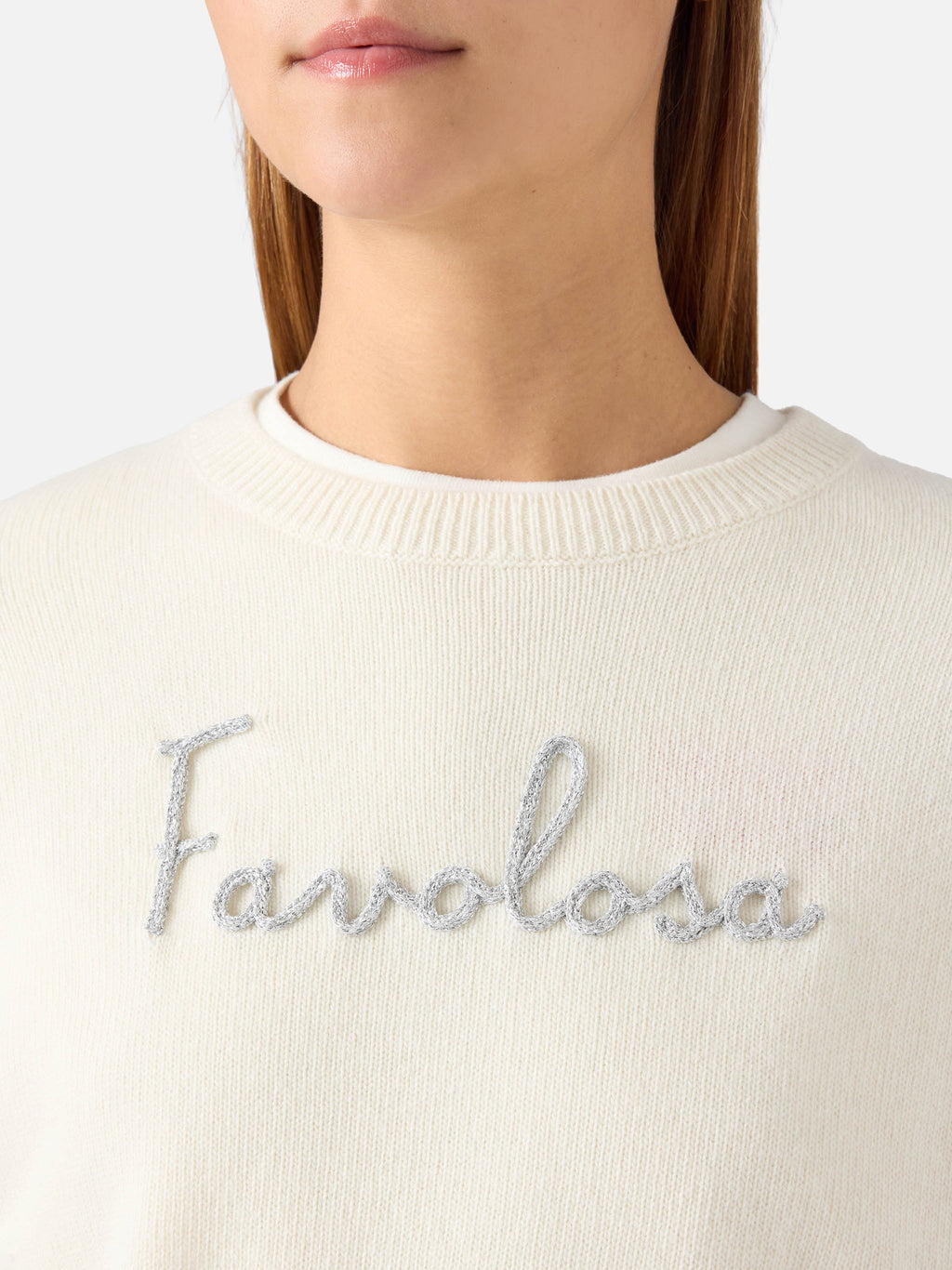 Maglia girocollo Tessa off white in misto lana e cashmere con ricamo Favolosa